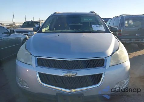 2011 Chevrolet Traverse Ls z USA, uszkodzony, nr VIN 1GNKREED0BJ185937